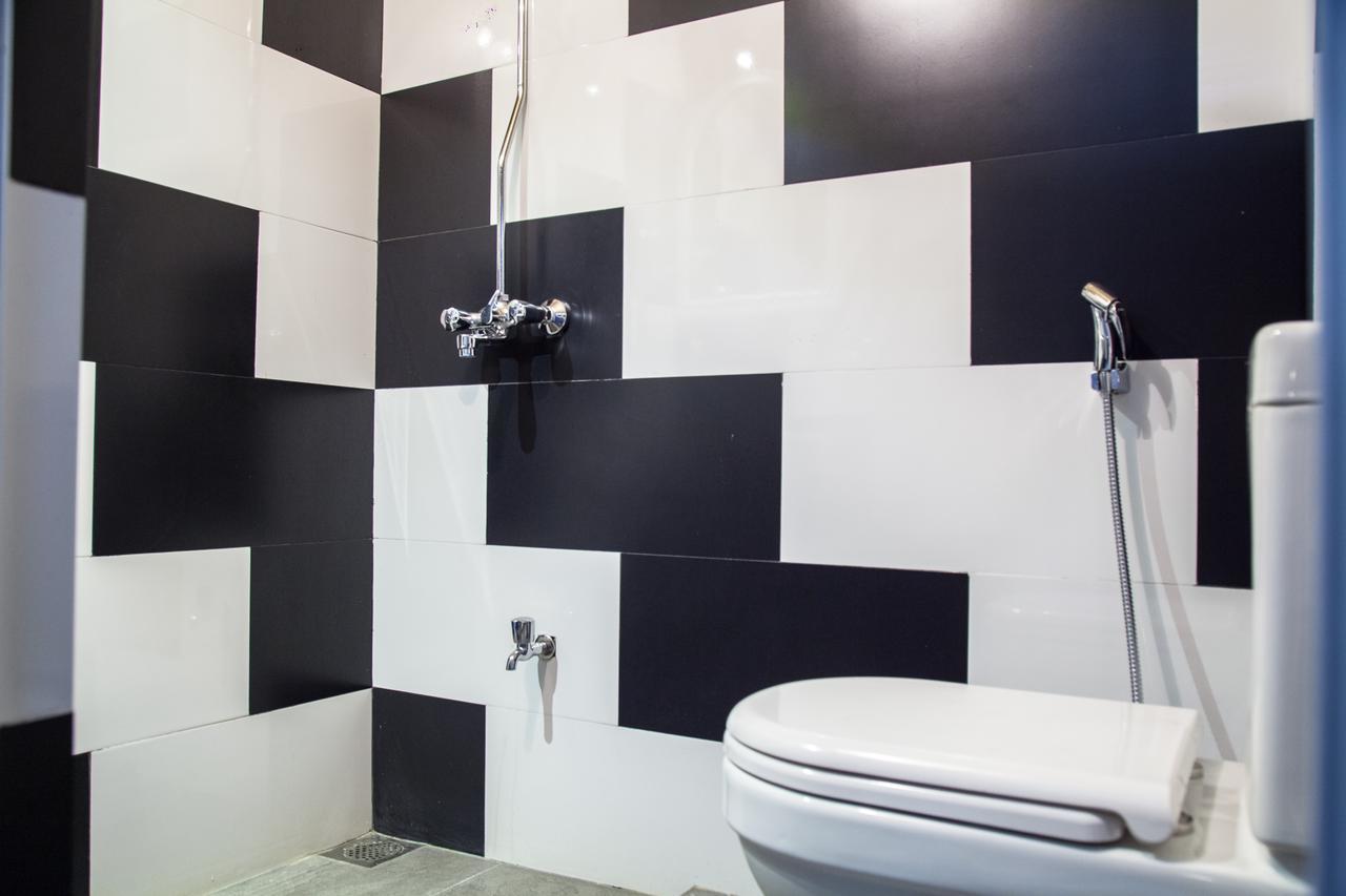 Deiyannewela 281 Kandy City Hostel & Rooms מראה חיצוני תמונה