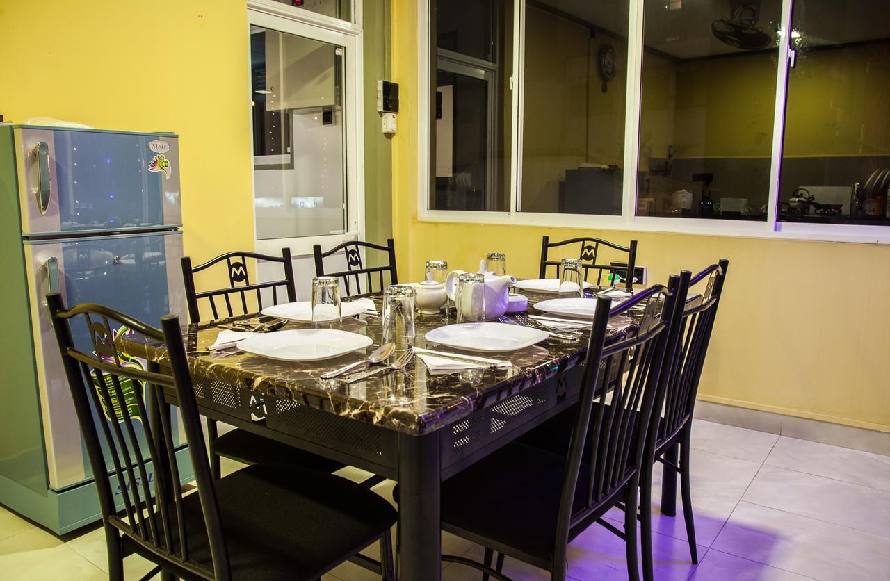 Deiyannewela 281 Kandy City Hostel & Rooms מראה חיצוני תמונה