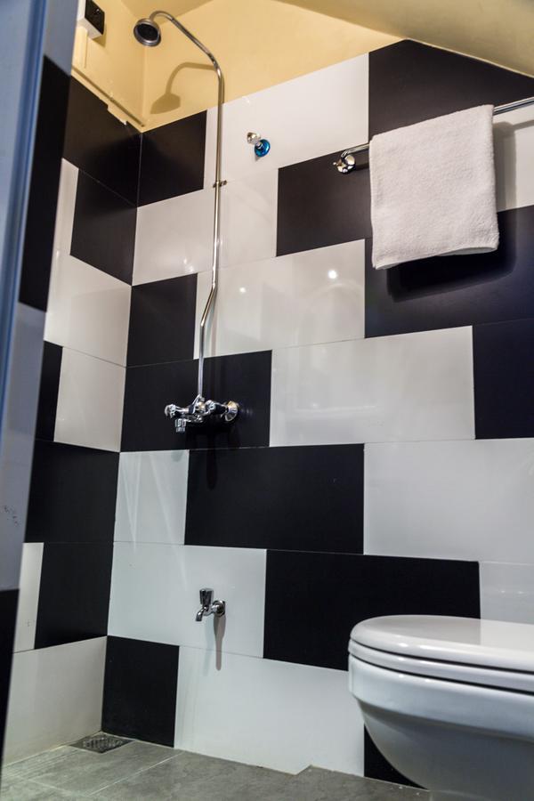 Deiyannewela 281 Kandy City Hostel & Rooms מראה חיצוני תמונה