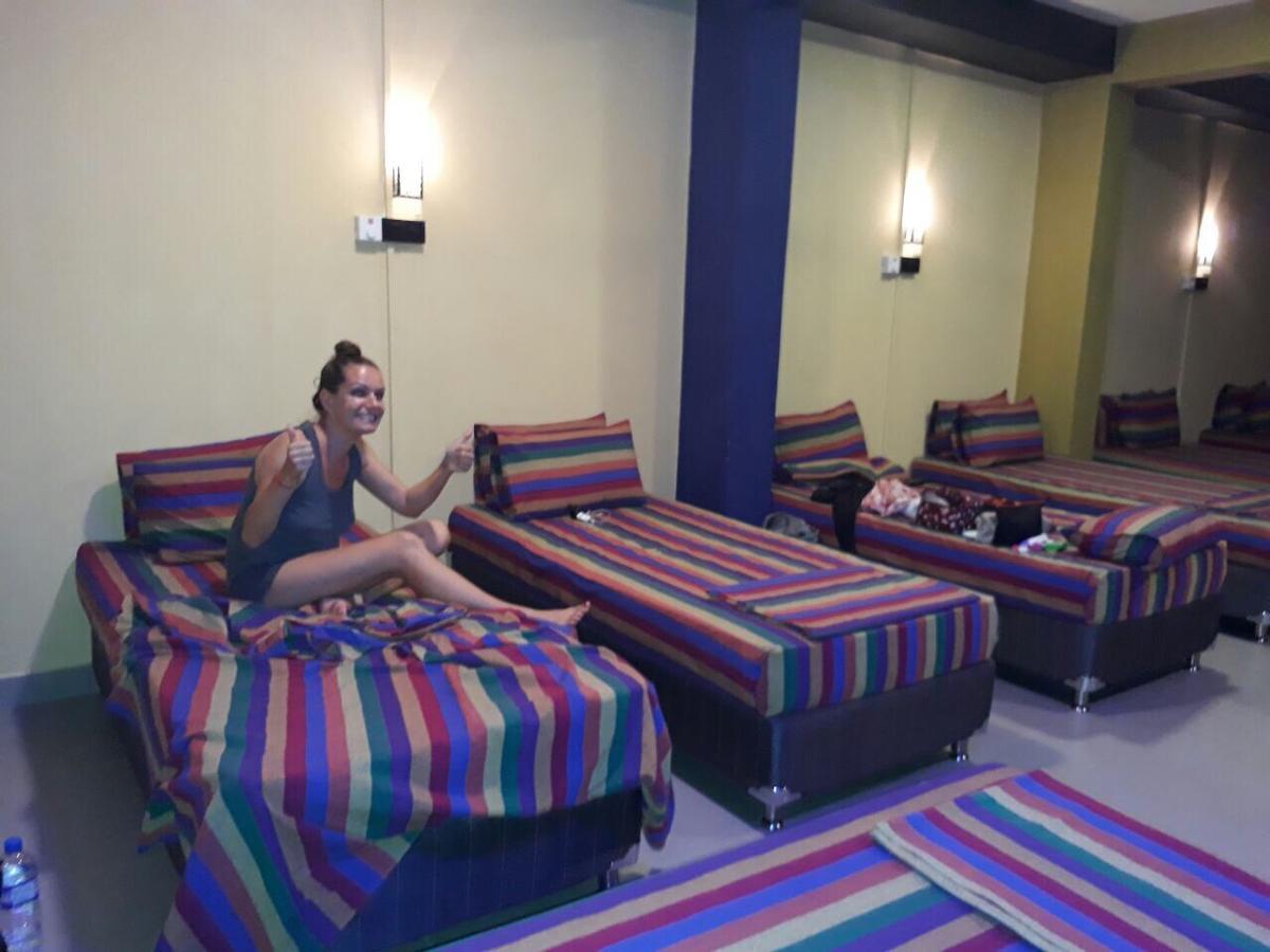 Deiyannewela 281 Kandy City Hostel & Rooms מראה חיצוני תמונה