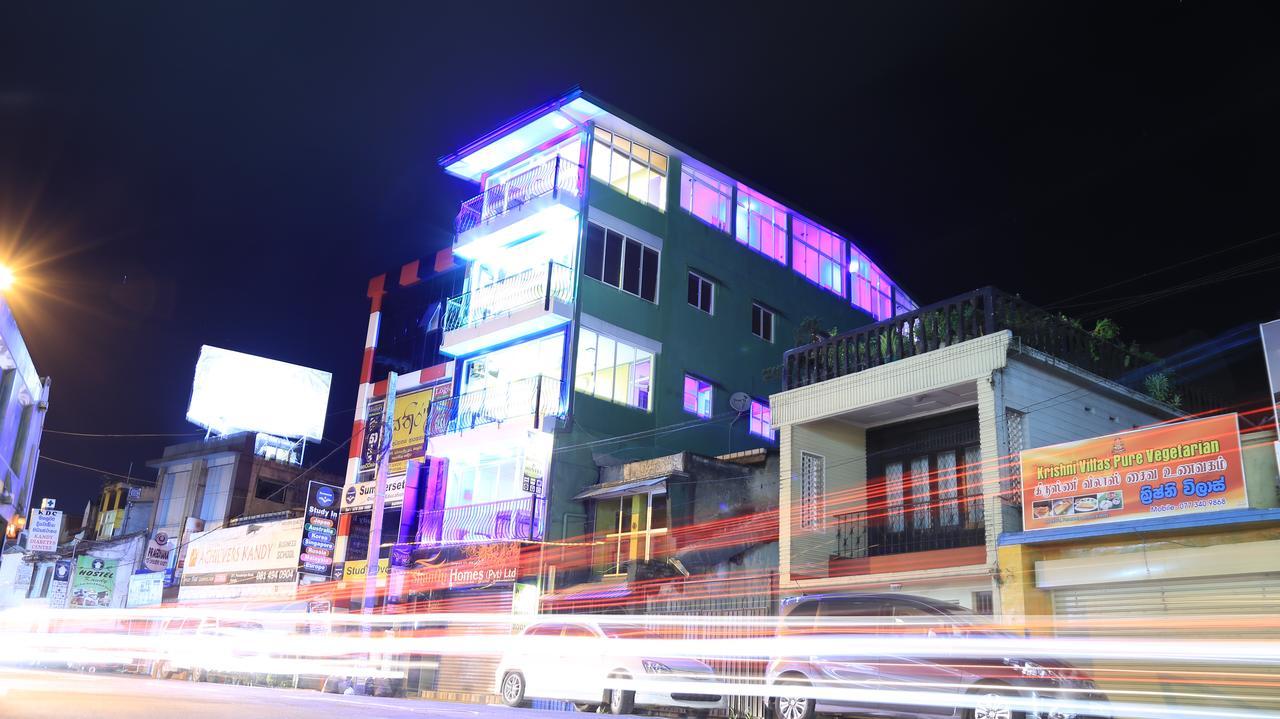 Deiyannewela 281 Kandy City Hostel & Rooms מראה חיצוני תמונה