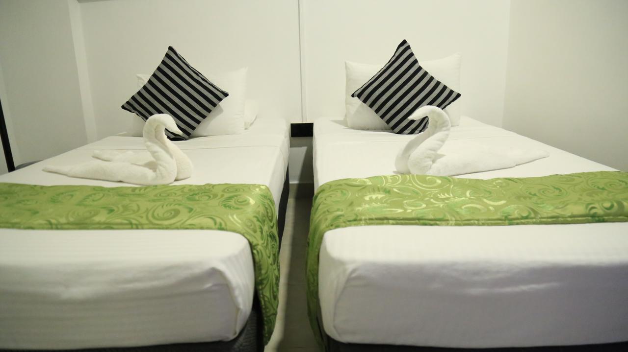 Deiyannewela 281 Kandy City Hostel & Rooms מראה חיצוני תמונה