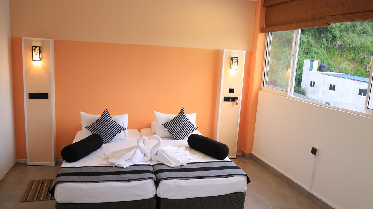 Deiyannewela 281 Kandy City Hostel & Rooms מראה חיצוני תמונה
